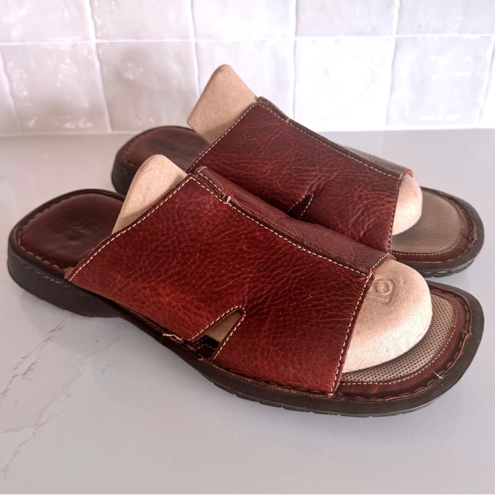Born Pebbled Leather Slide Sandals Mens 11 Brown Hand Crafted Opanka Comfort